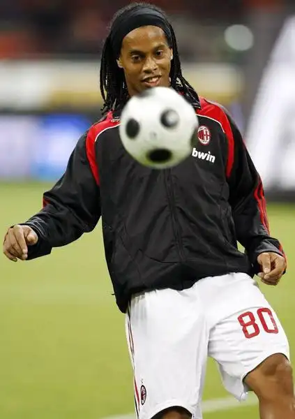 他已是一个 他已是一个