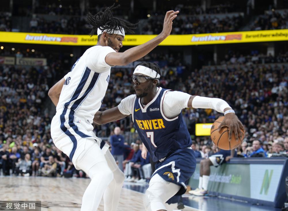 上表现得如 上表现得如